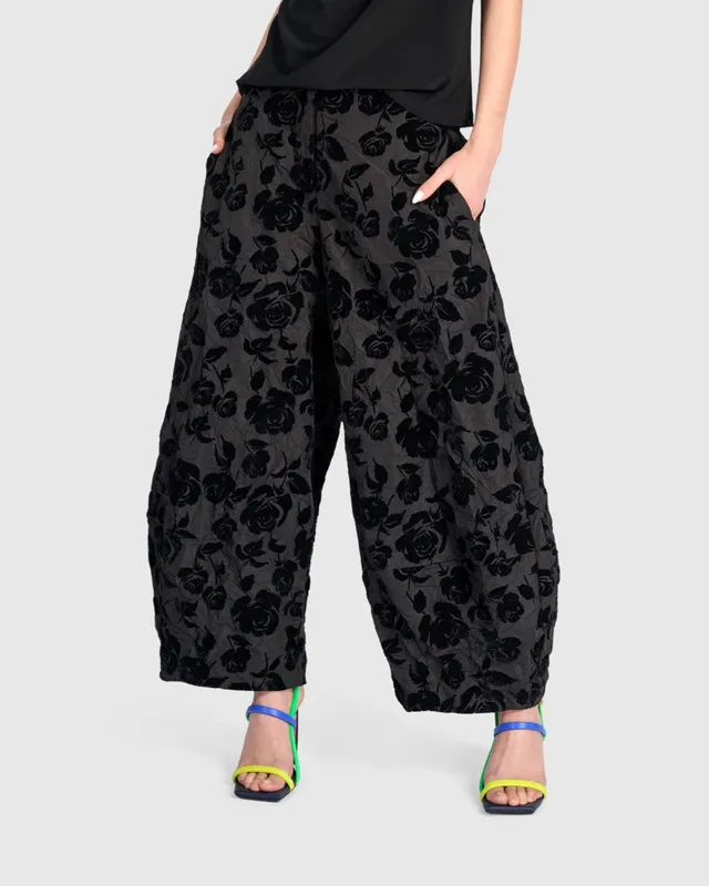 alembika-attar-lantern-pants-black-rose-ballon-hose-cropped image 1