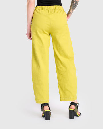 alembika-twill-papaya-relaxed-hose-marker-barrel-leg image 6
