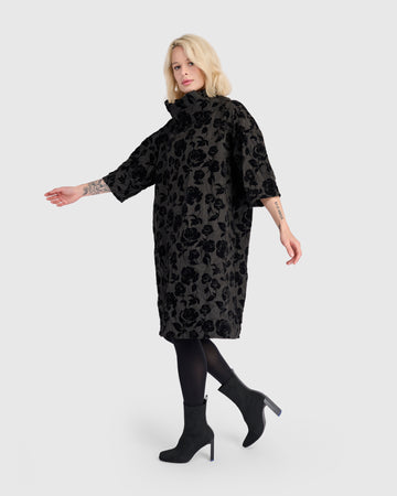 alembika-jaquie-shift-dress-black-roses image 4