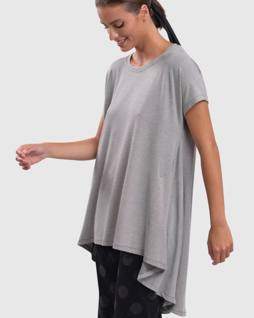 alembika-urban-hi-lo-top-pinstripe-baumwoll-top image 1