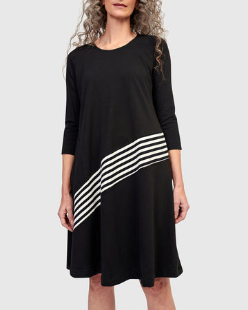 alembika-cecile-relaxed-kleid-stripes image 7