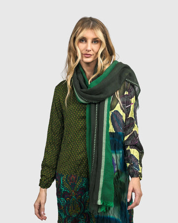 alembika-limelight-scarf-green-schal-185-x-104-cm image 2