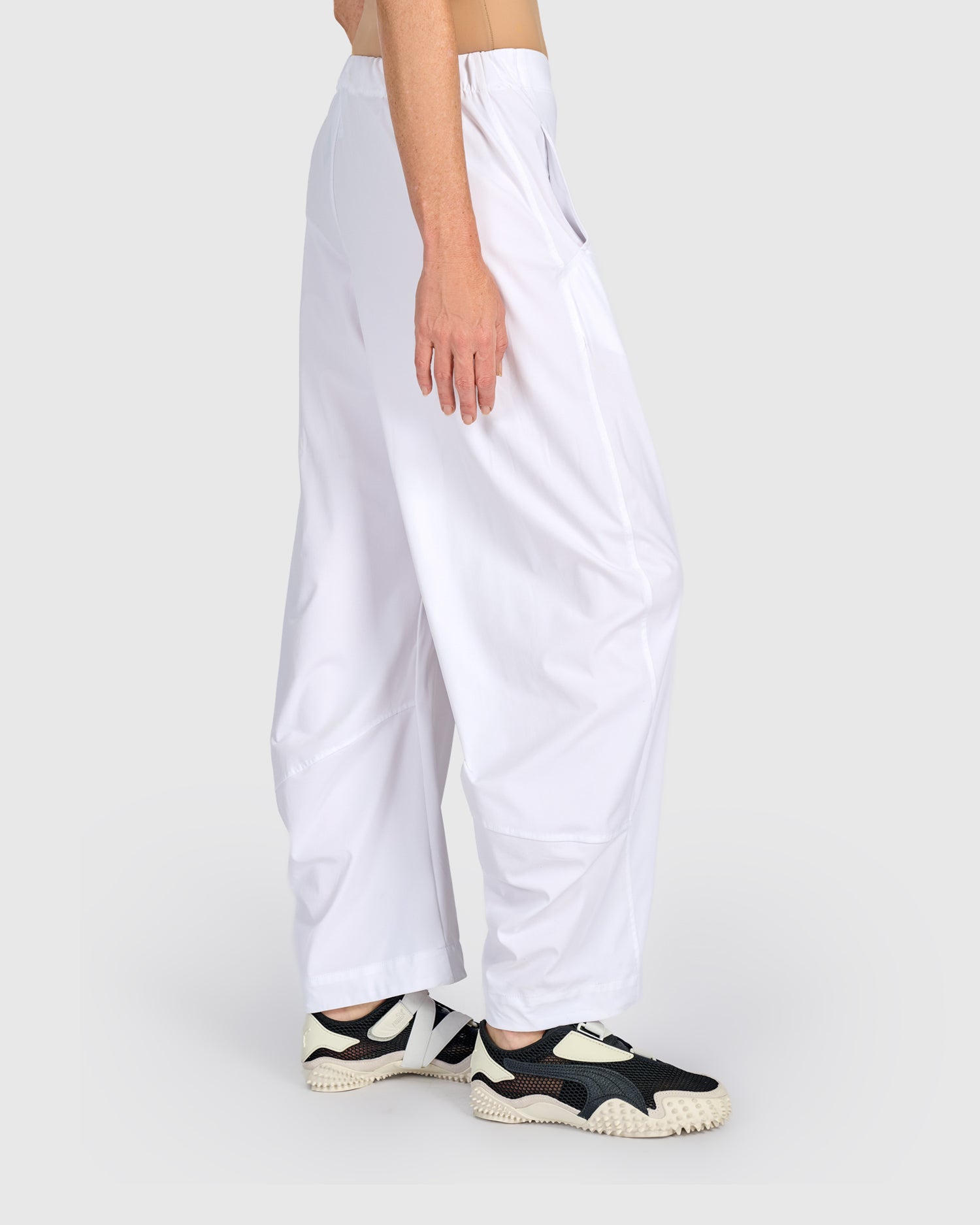 alembika-essential-tekbika-slim-barrel-pants-hose-wei image 4