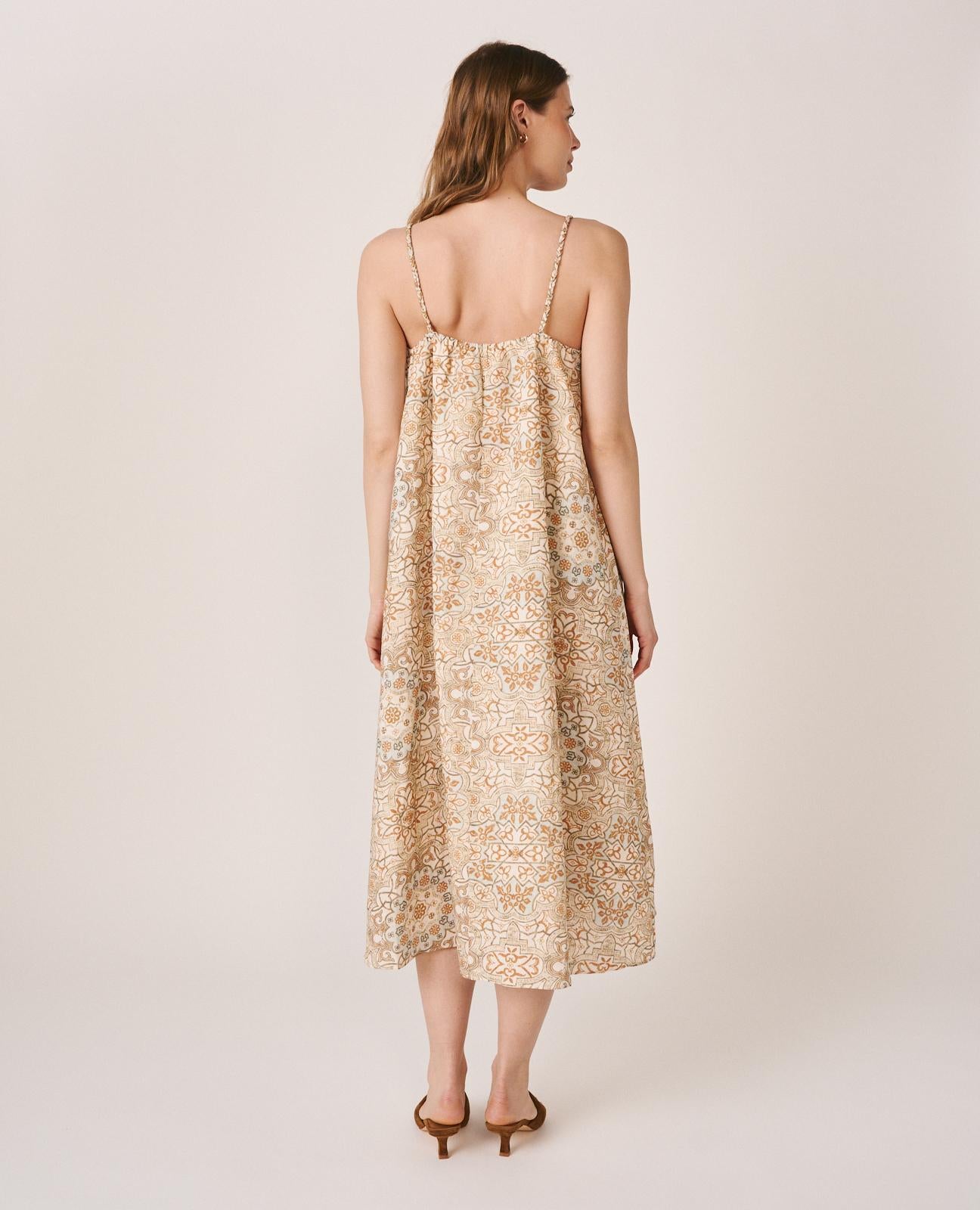 alma-en-pena-midikleid-mit-print-braun image 7