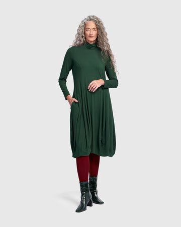 alembika-essential-turtleneck-cocoon-kleid-jungle-damen-jerseykleid image 2
