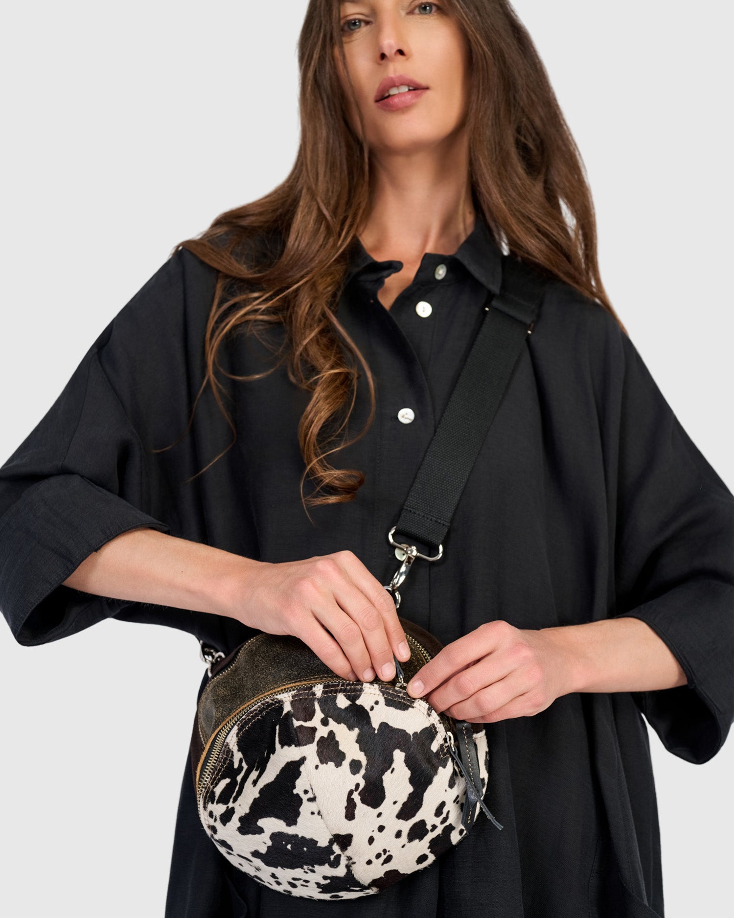 alembika-circle-canteen-tasche-ranch-mix-rindsleder image 3