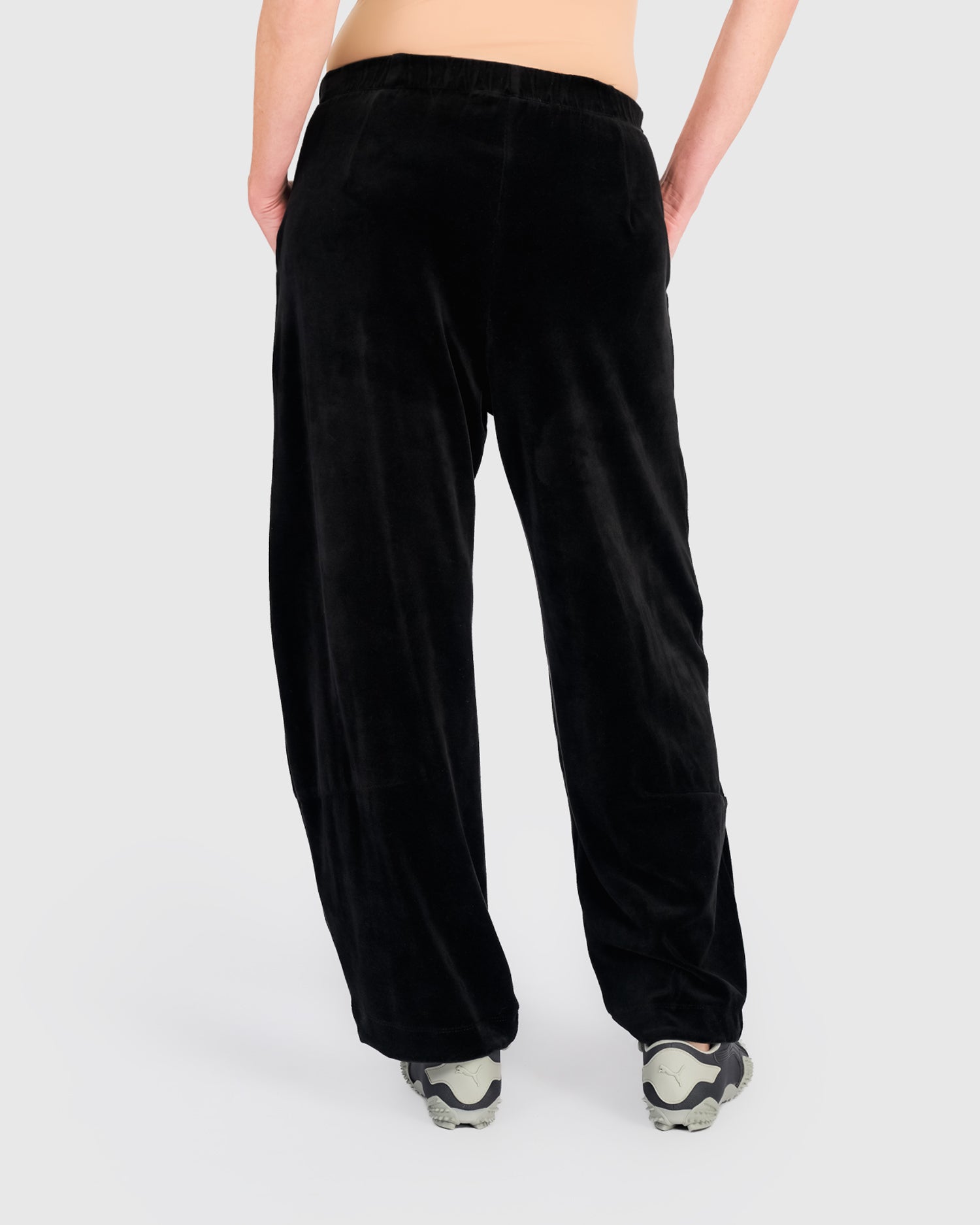 alembika-urban-velvet-lounger-hose-schwarz image 5