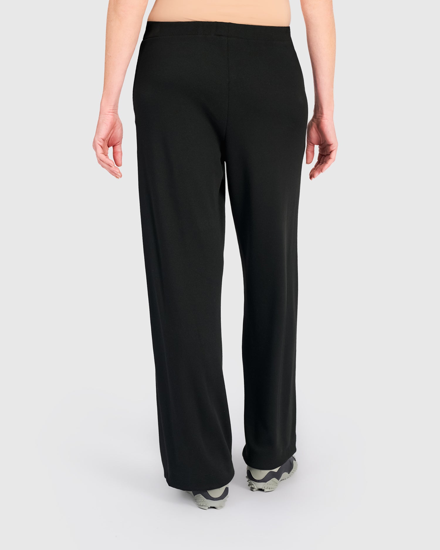 alembika-smoothing-straight-pant-schwarz-gerade-hose-full-length image 5