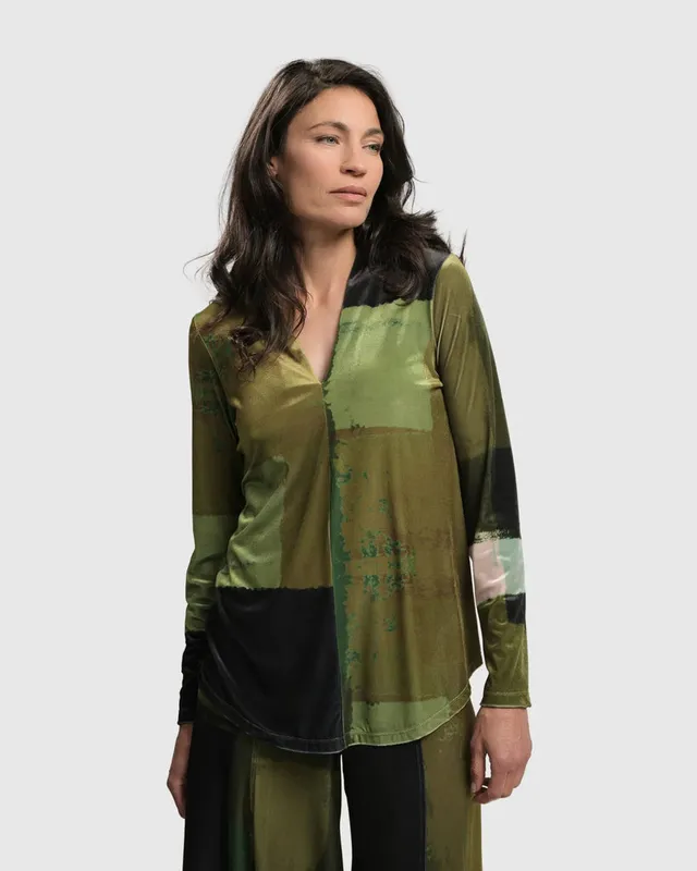 alembika-al-fresco-v-neck-pullover-olive image 1