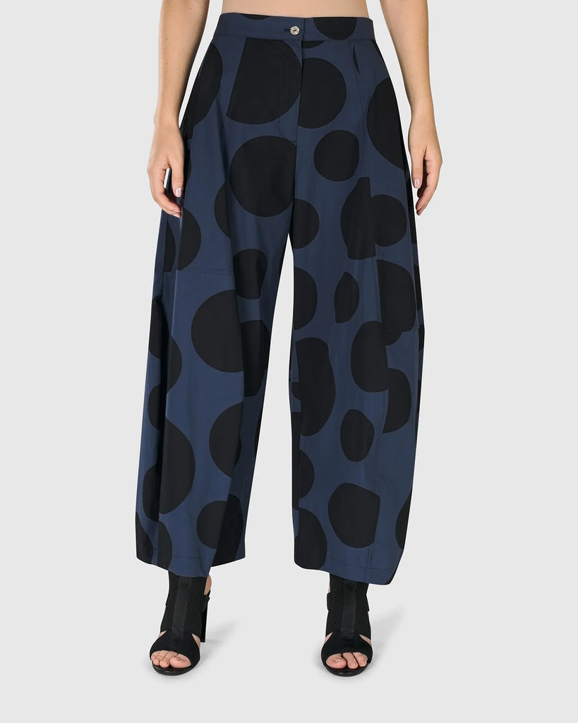 alembika-urban-carnavale-balloon-pants-navy-ballon-hose image 1