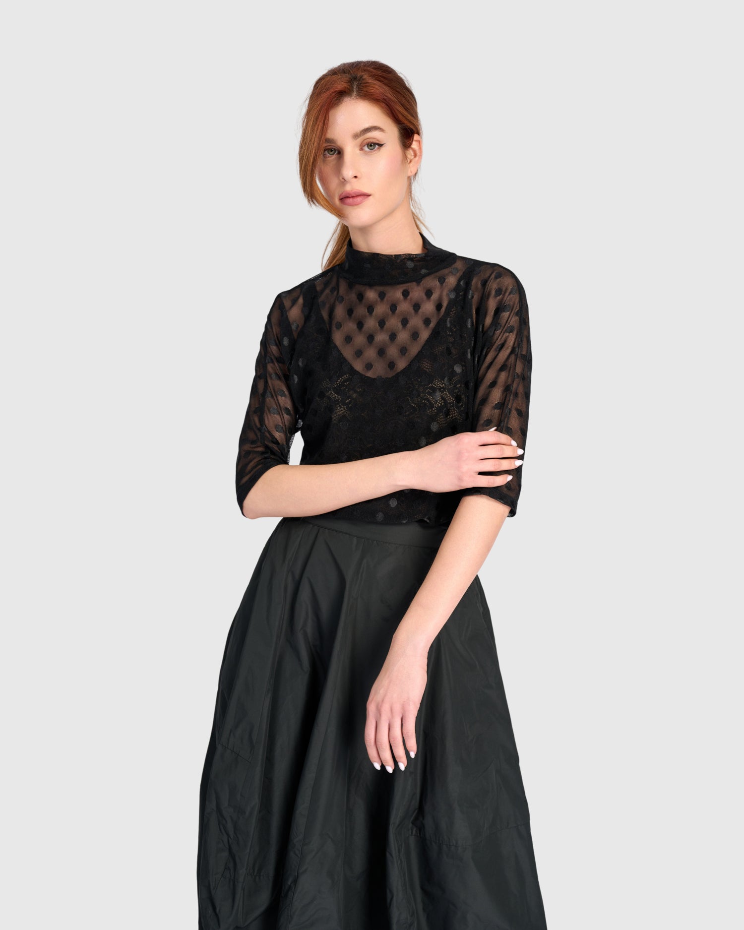 alembika-smolder-mockneck-top-mesh-top-schwarz image 2