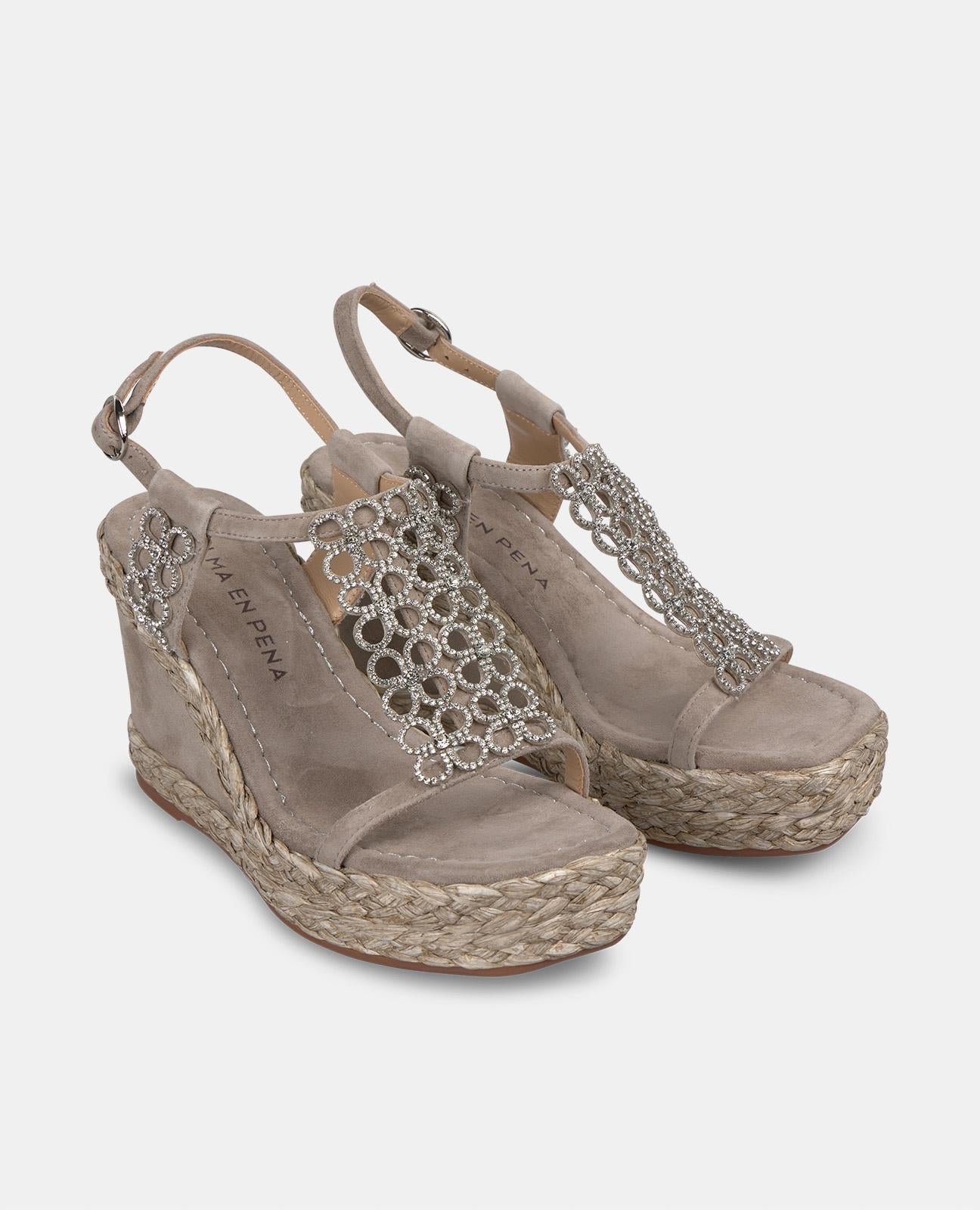 alma-en-pena-wedge-flowers-with-rhinestones-keilpantolette-braun-9-8-cm image 2