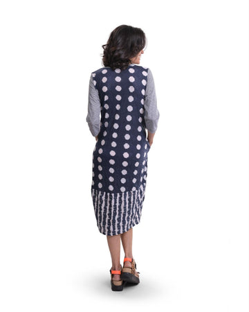 alembika-duet-crinkle-cocoon-kleid-navy image 2