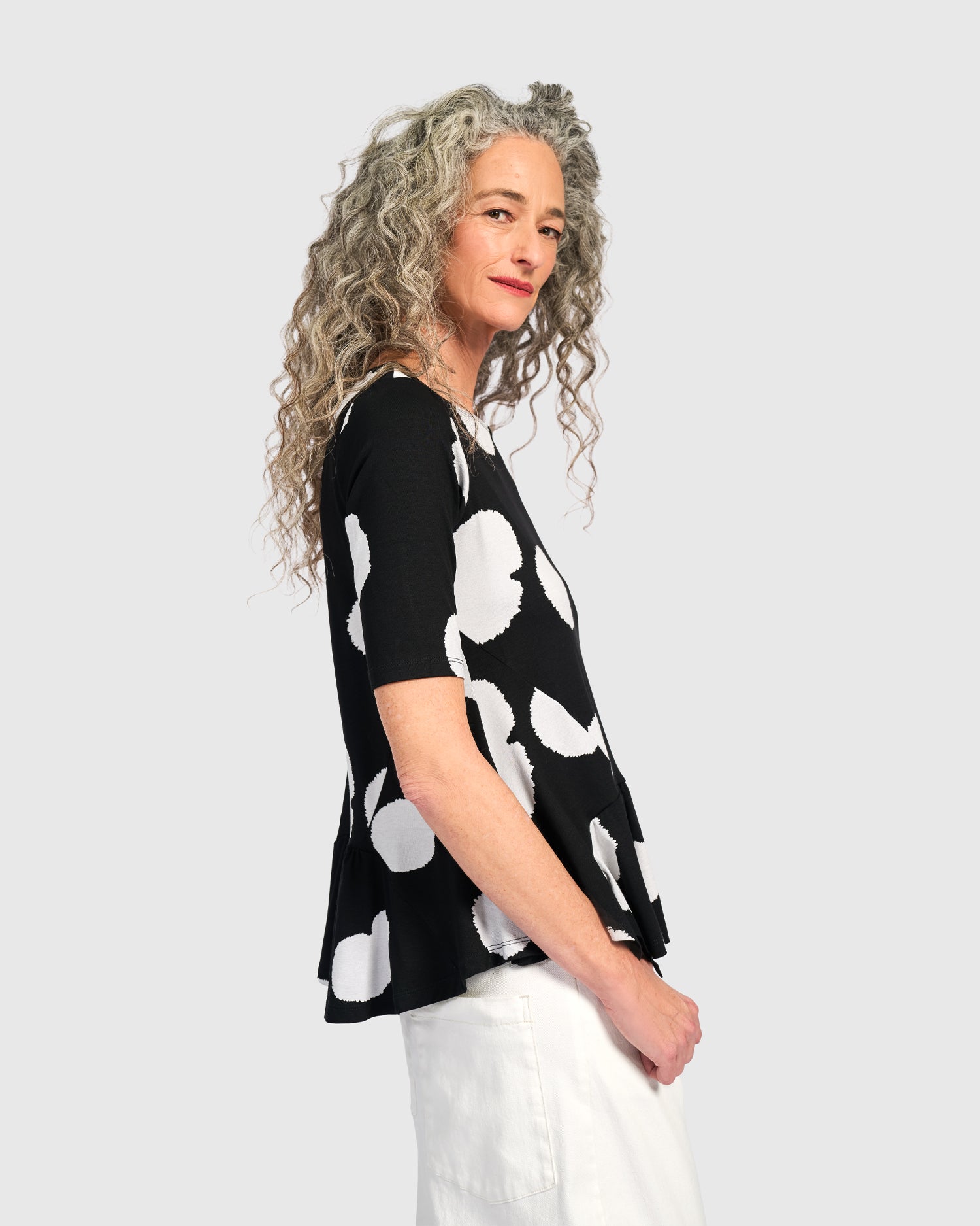 alembika-addison-flouncy-tee-circles-jersey-shirt image 2