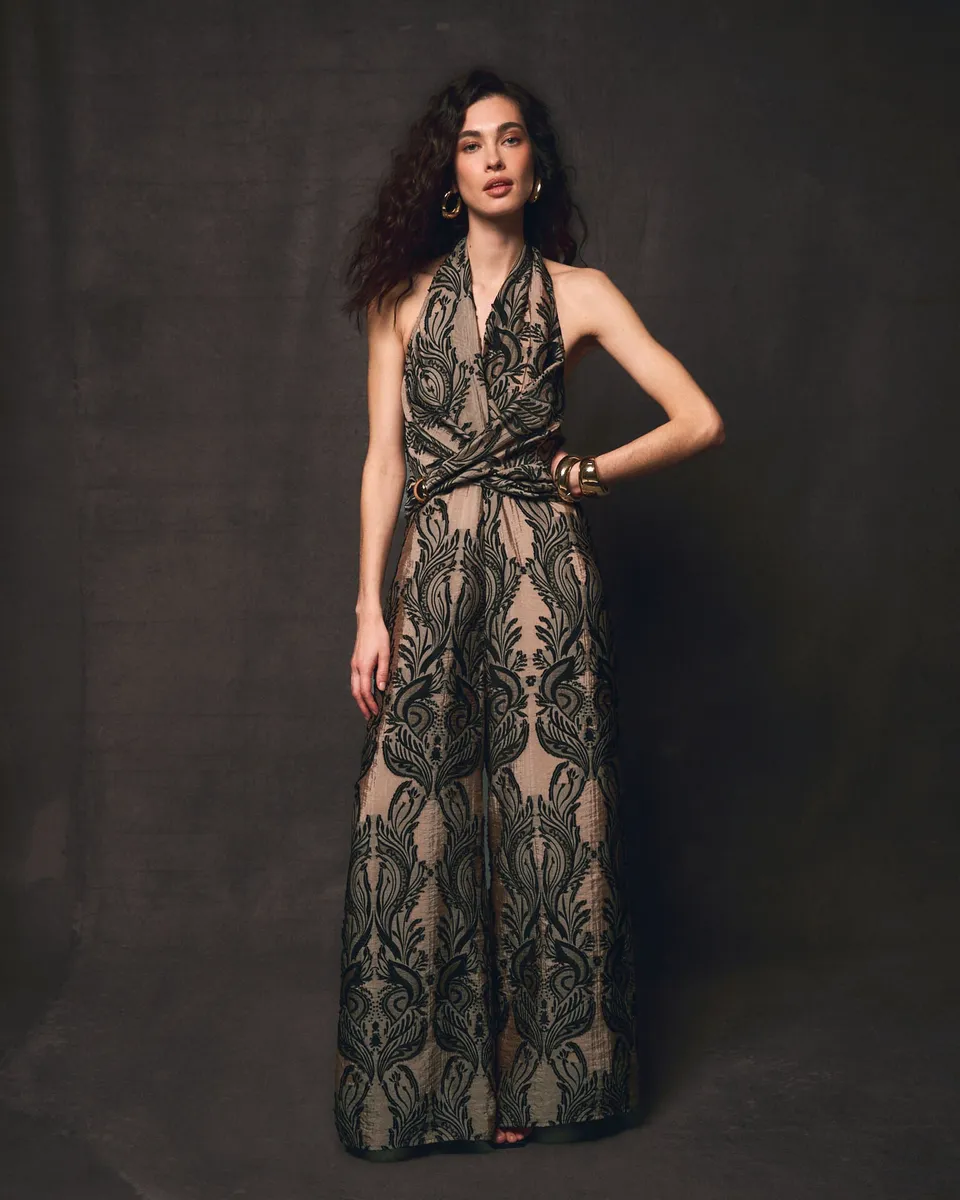 alma-en-pena-arabesque-jumpsuit-rmelloser-overall-mit-neckholder-und-wide-leg image 1