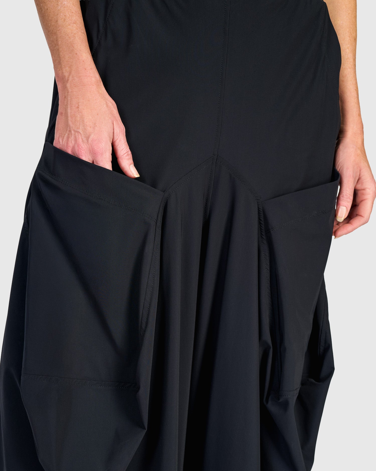 alembika-tekbika-harem-hose-mit-taschen-schwarz image 3