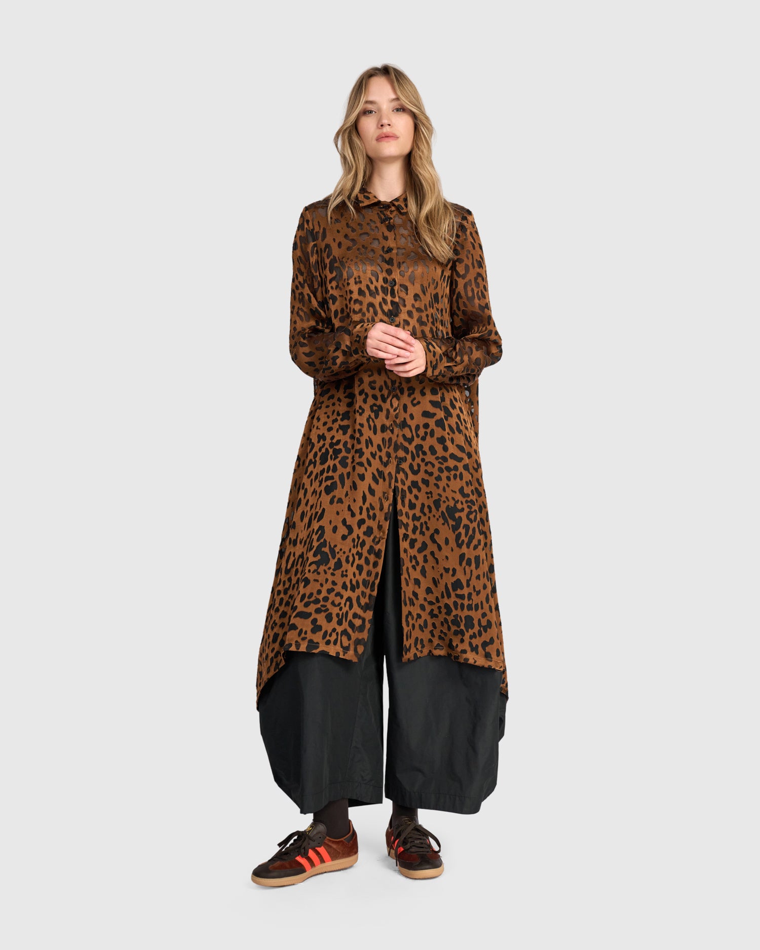alembika-nadia-tunic-cognac-leopard-damen-tunika image 4