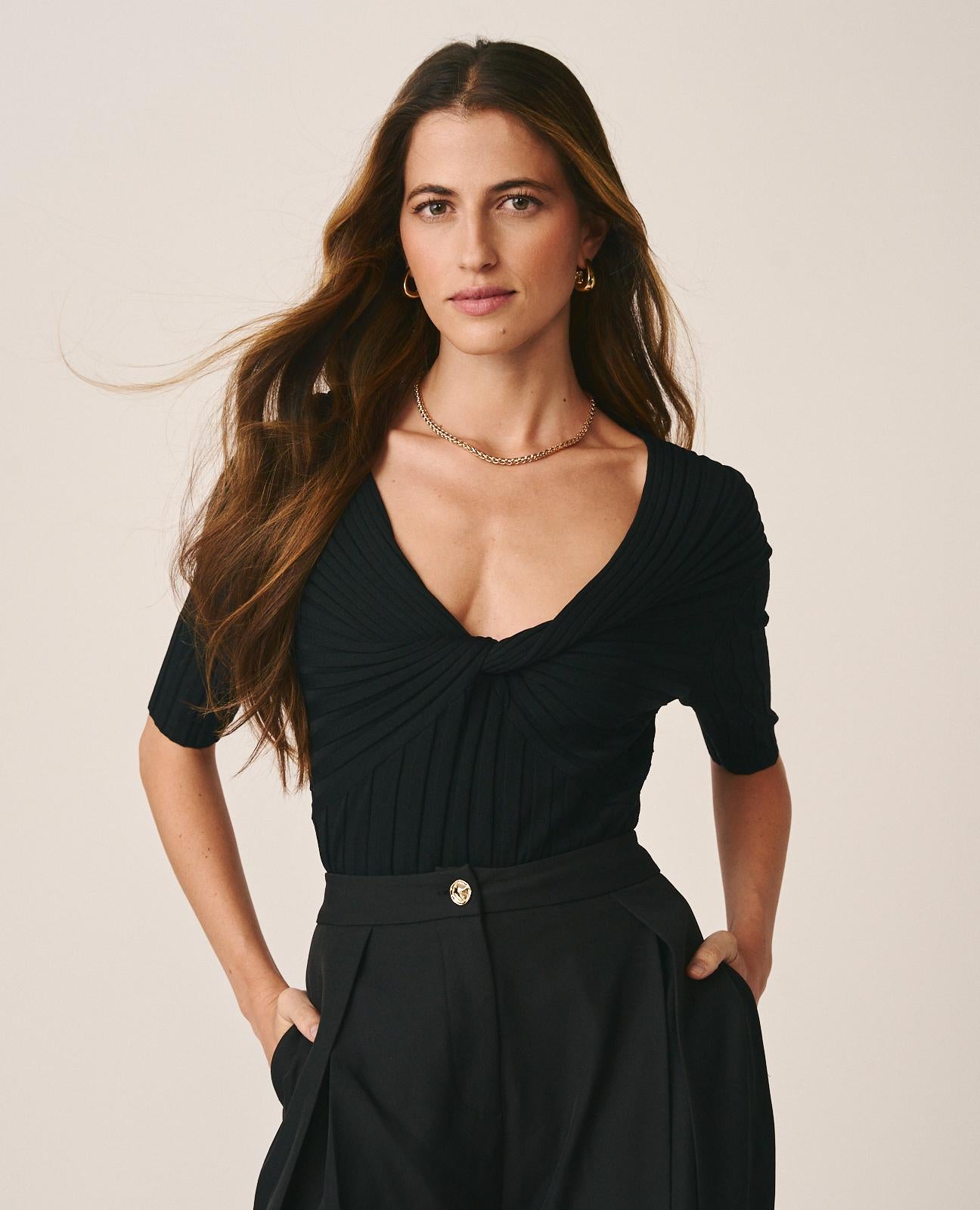 alma-en-pena-top-with-draped-detail-geripptes-top-schwarz image 1