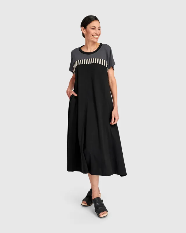 alembika-urban-hideaway-maxi-damenkleid-mix image 1