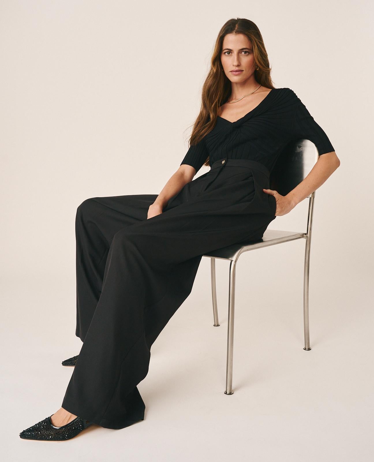 alma-en-pena-twill-hose-mit-b-gelfalten-schwarz-weites-bein image 3
