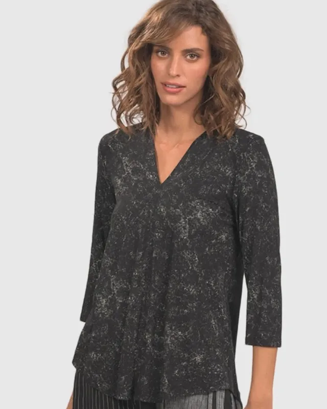alembika-urban-essential-v-neck-top-galaxy image 1