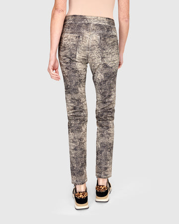 alembika-urban-iconic-stretch-jeans-damen-terra image 8