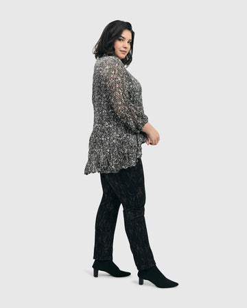 alembika-floral-tiered-crinkle-bluse-ivory-black image 3