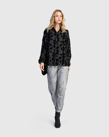 alembika-onyx-easy-shirt-crescent-bluse-mit-samtpunkten image 2