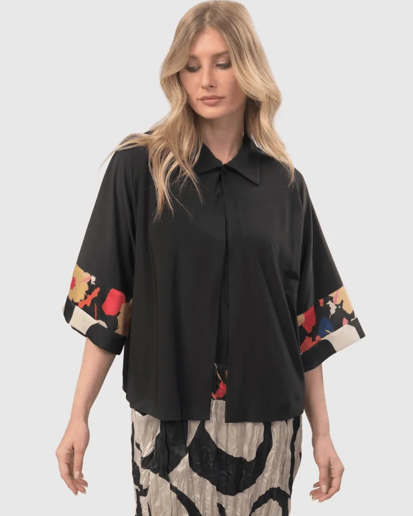 alembika-flora-satin-cuff-jacke-flowers image 1