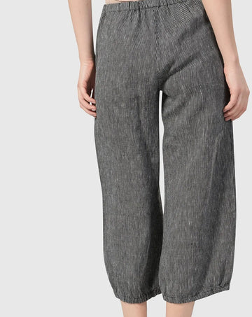 alembika-pinstripe-linen-lantern-hose-grau-leinenhose image 5
