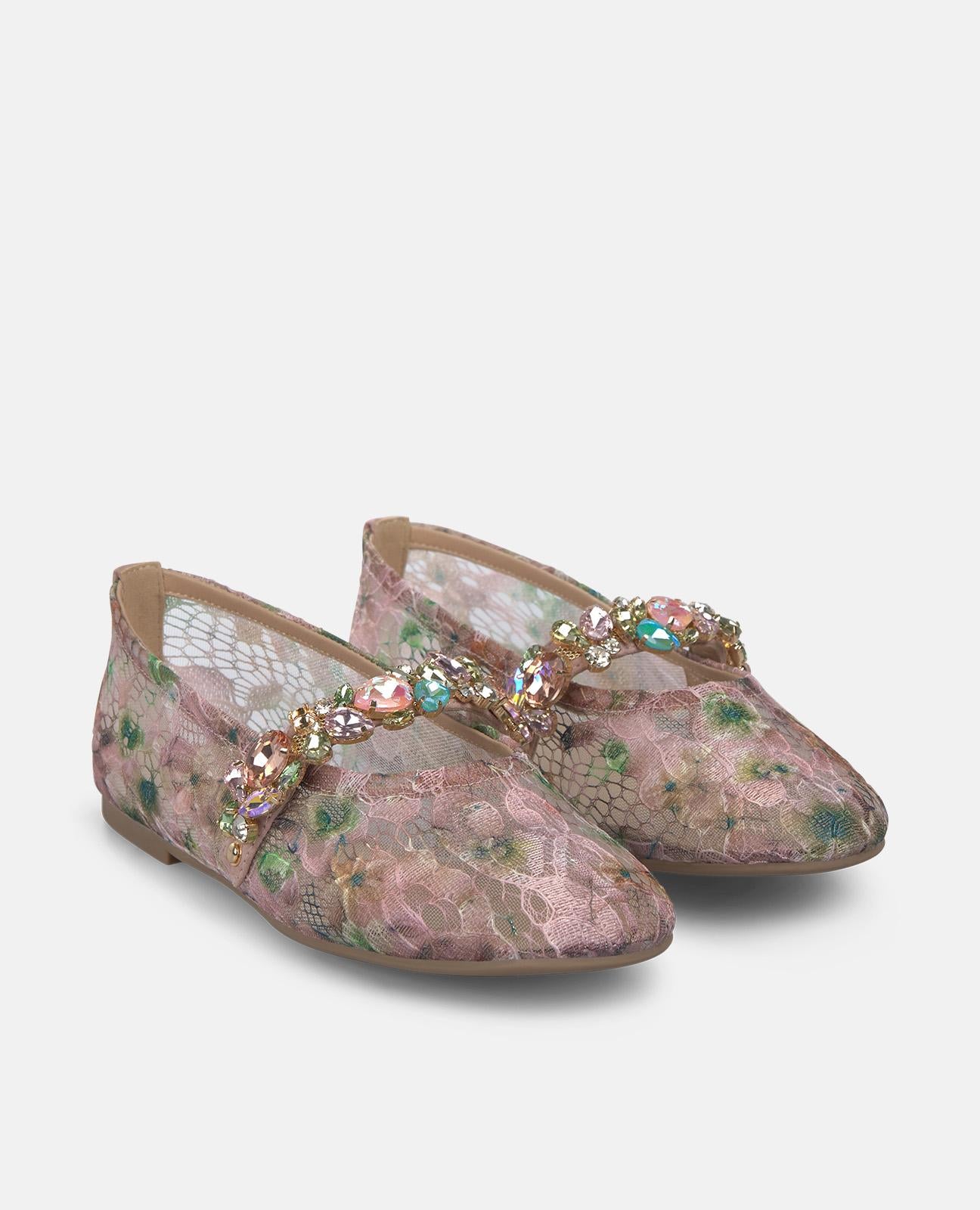 alma-en-pena-dancer-jewelry-detail-ballerinas-in-rosa-mit-schmuck-riemen image 3