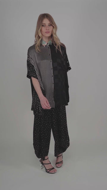 alembika-luxe-satin-trapeze-shirt-mix-satin-bluse image 3