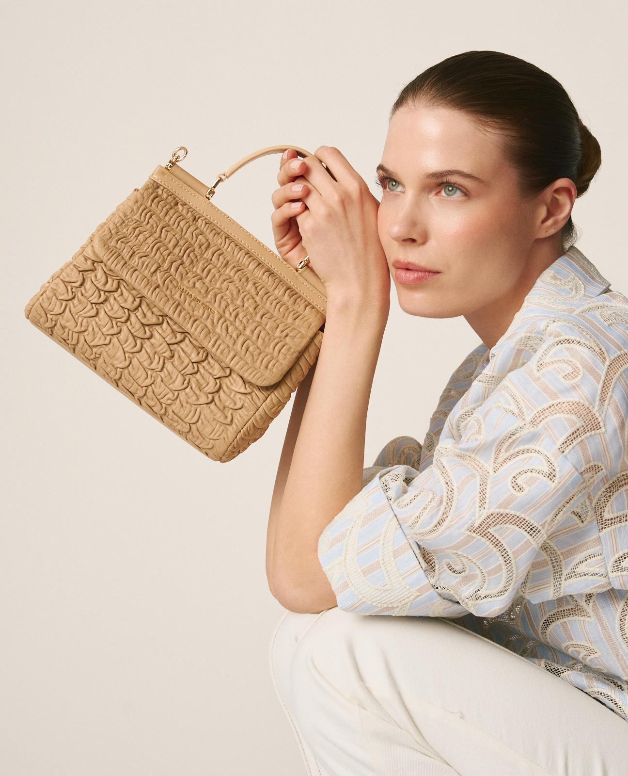 alma-en-pena-embossed-bag-leder-handtasche-arena-strukturiert image 2