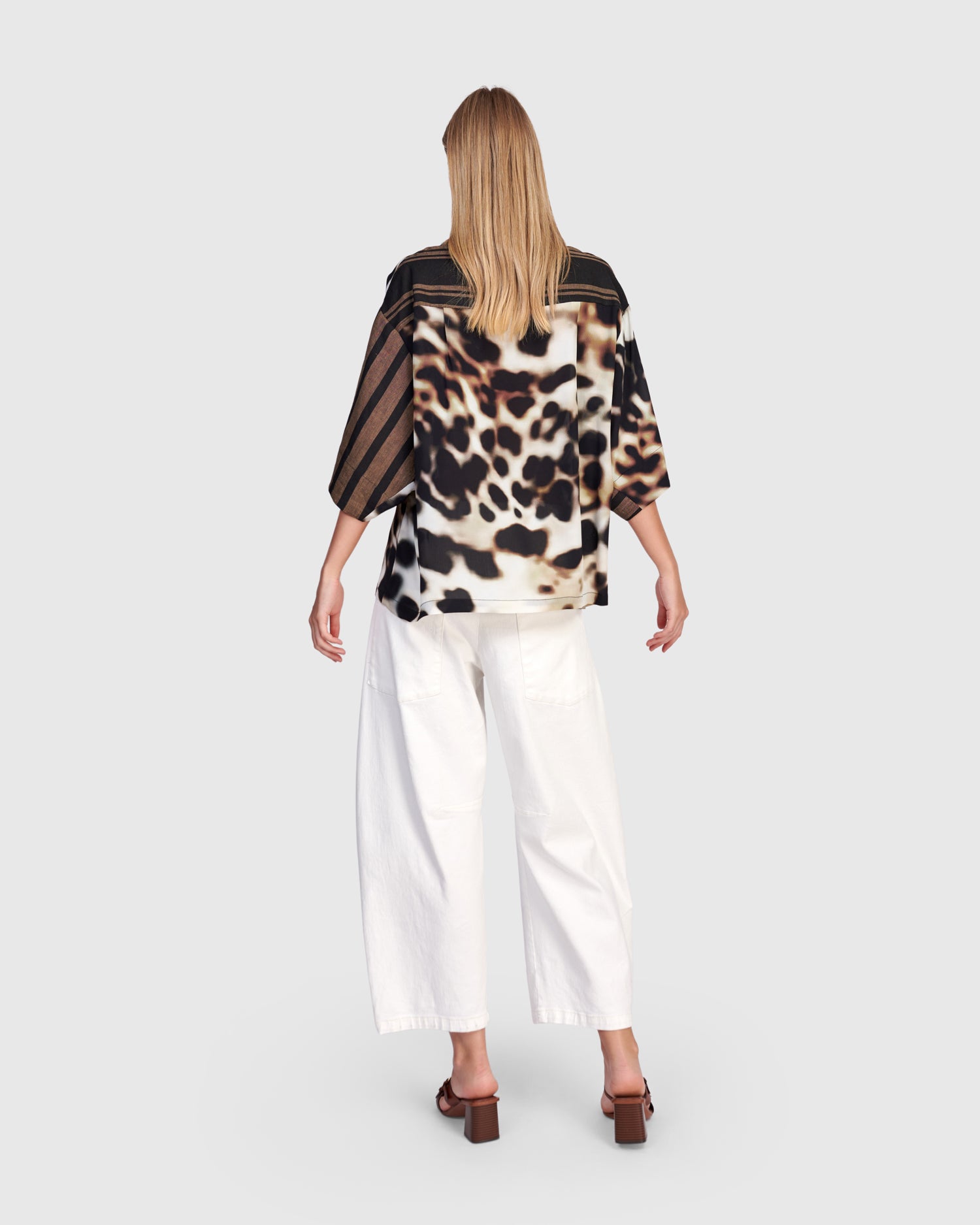 alembika-osprey-chiffon-top-leopard image 8