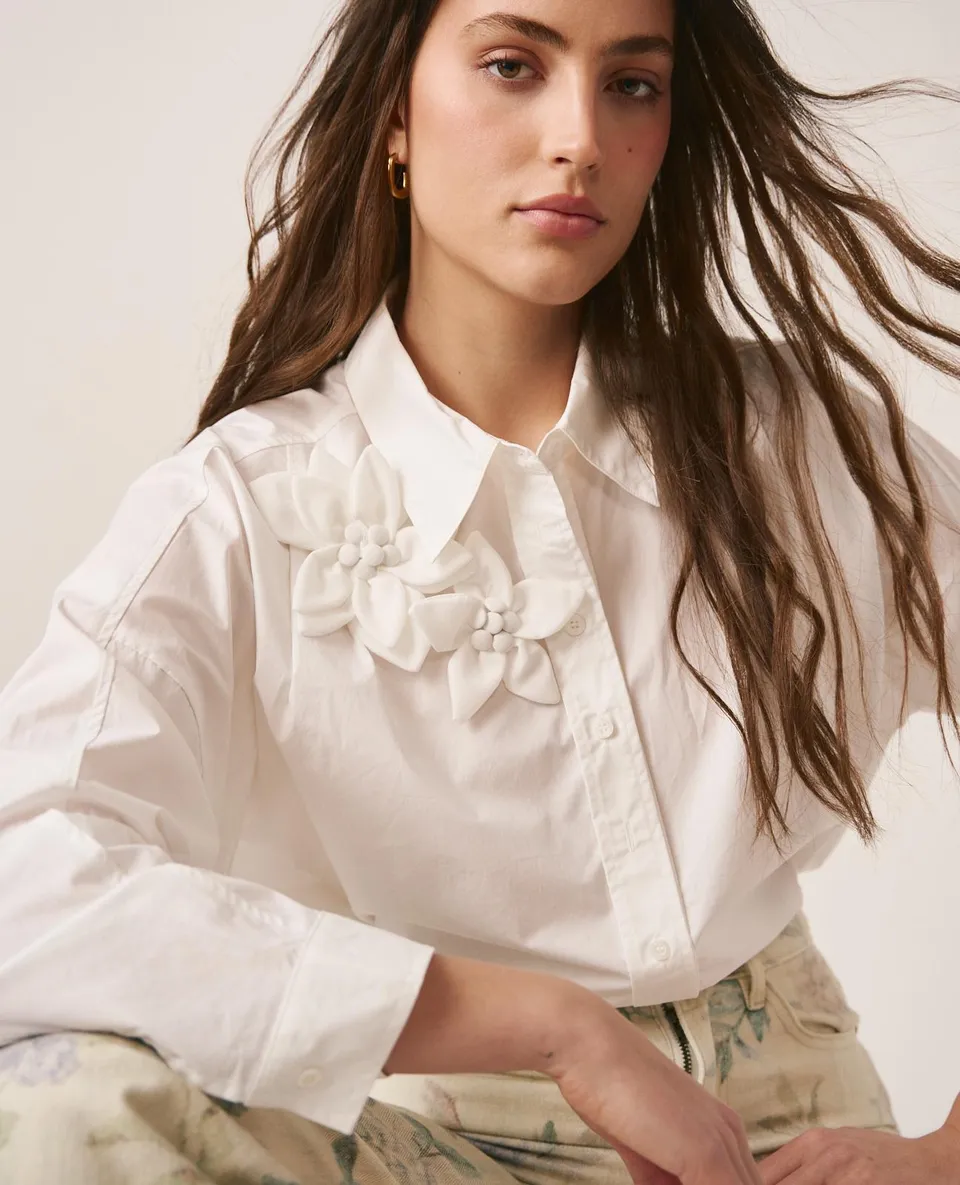 alma-en-pena-striped-shirt-flowers-gestreifte-bluse-wei-mit-blumen-detail image 1