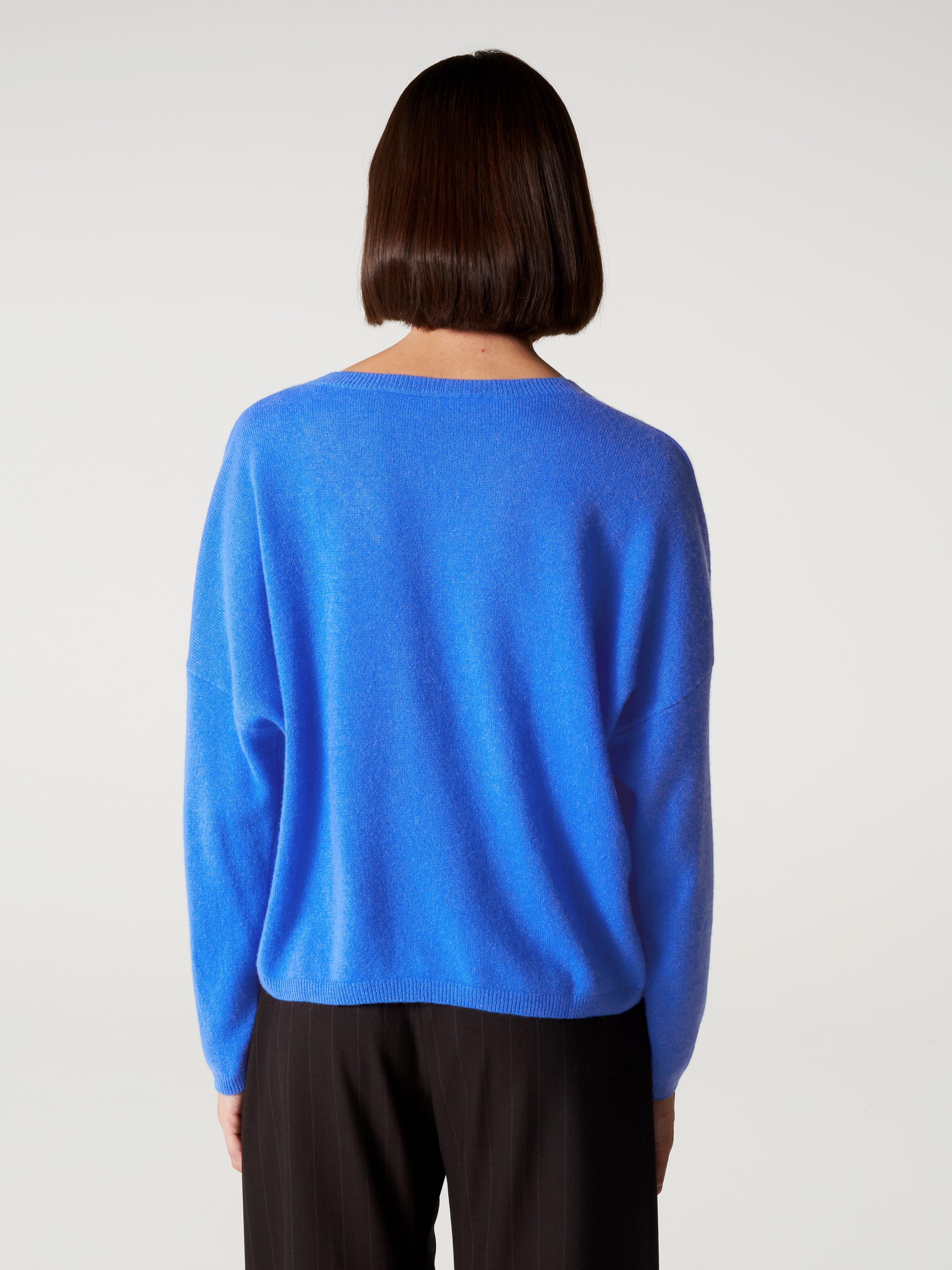 absolut-pull-alicia-damen-kaschmir-v-ausschnitt-blau-oversize image 4