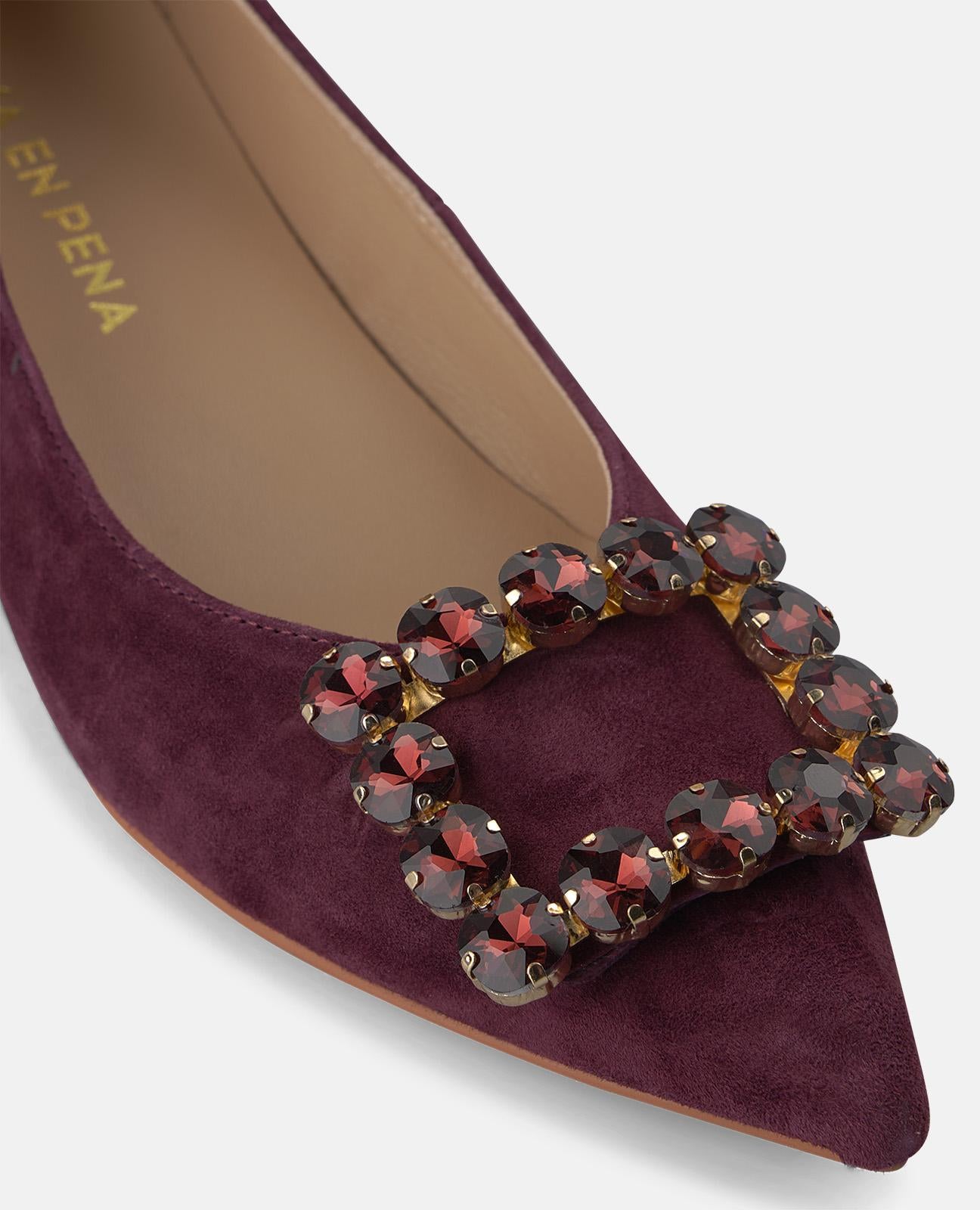 alma-en-pena-ballerina-bordeaux-wildleder-mit-blume-und-3-5-cm-absatz image 4