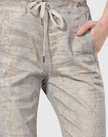alembika-snake-iconic-stretch-jeans-ecru image 2