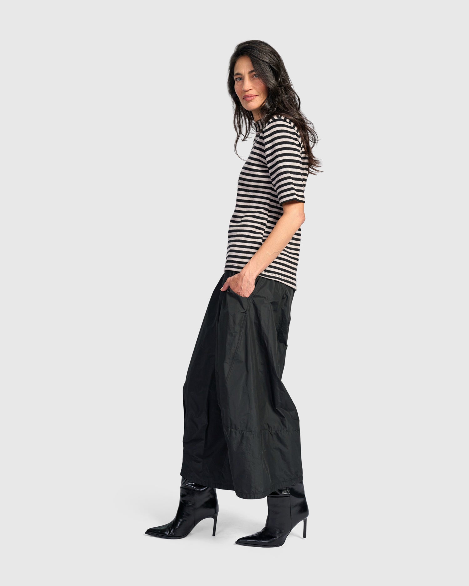 alembika-amplified-swish-hose-black-high-waist-wide-leg image 6