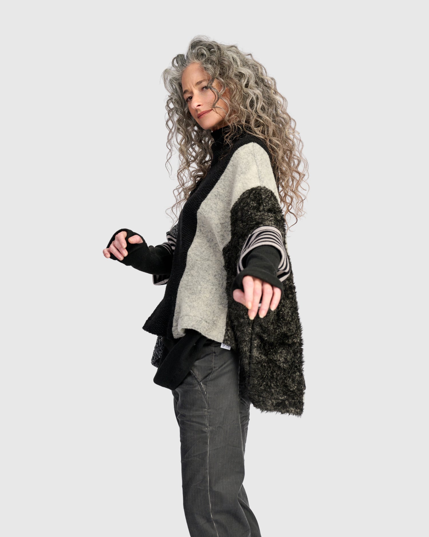 alembika-urban-winnie-top-storm-mix-poncho-top image 5
