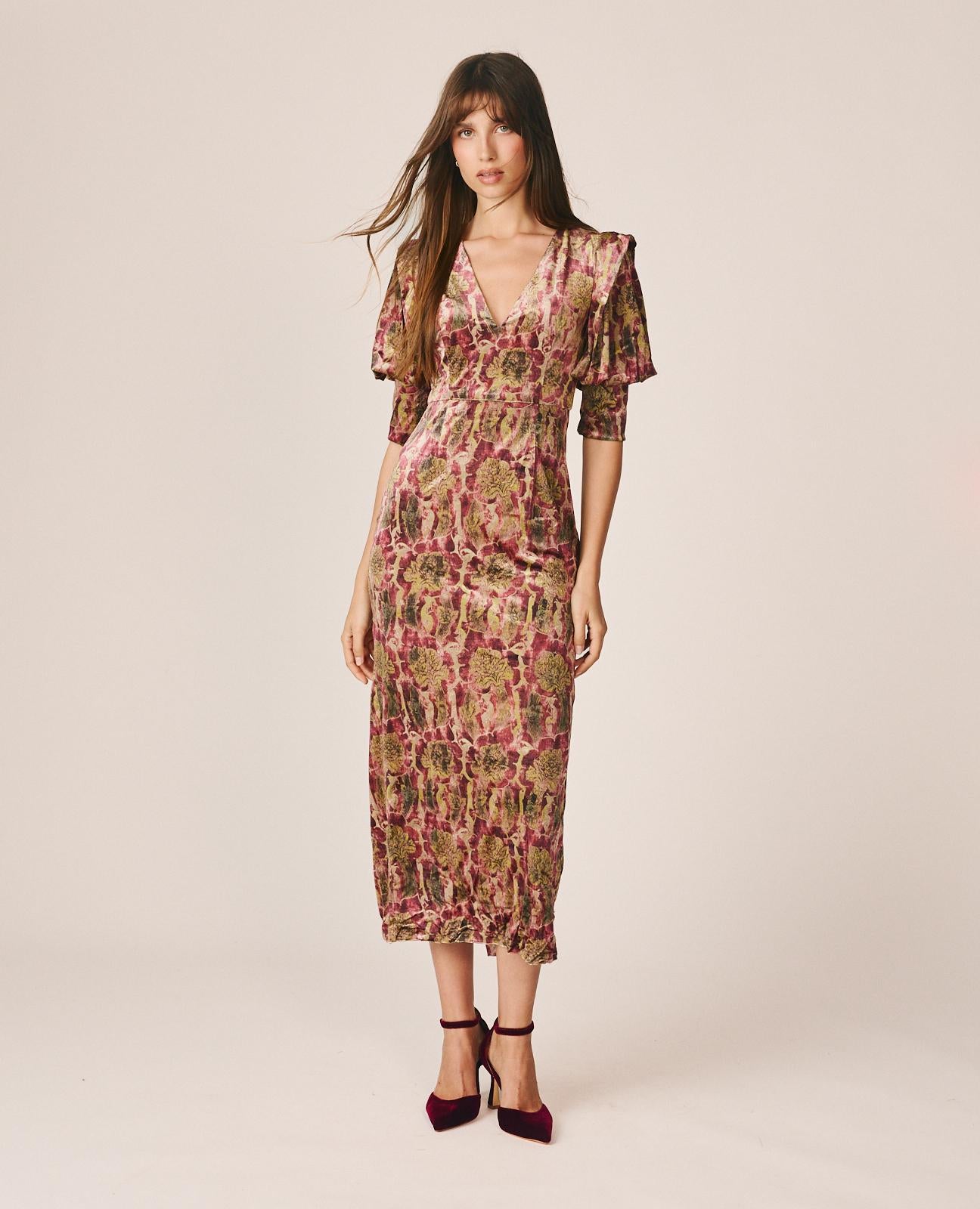 alma-en-pena-midi-kleid-stretchsamt-abstract-gr-n image 2
