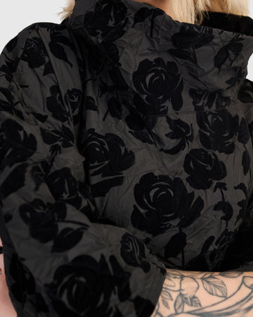 alembika-jaquie-shift-dress-black-roses image 3