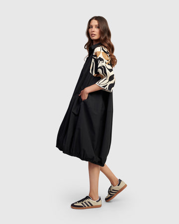 alembika-ainslie-oversized-kleid-tulips image 6