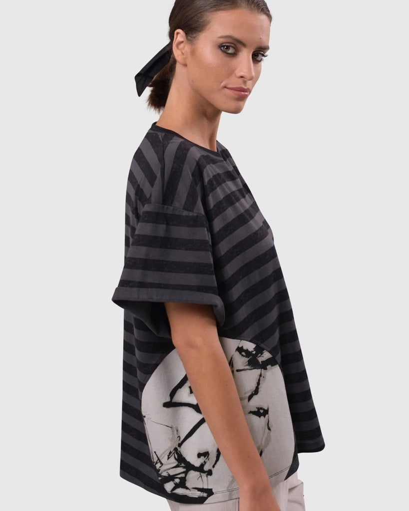 alembika-urban-stripe-boxy-tee-t-shirt-moon image 1