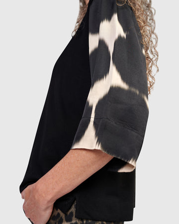alembika-sariah-pullover-tee-serene image 2