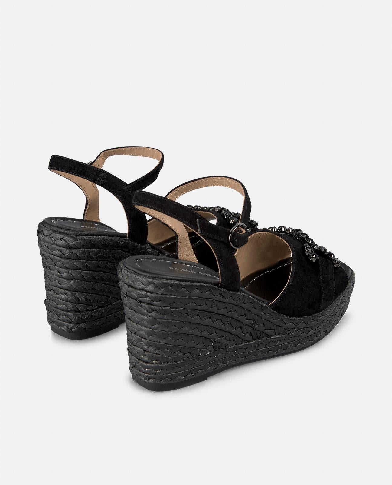 alma-en-pena-keilsandalette-schwarz-mit-strass-steg-9-8-cm image 3