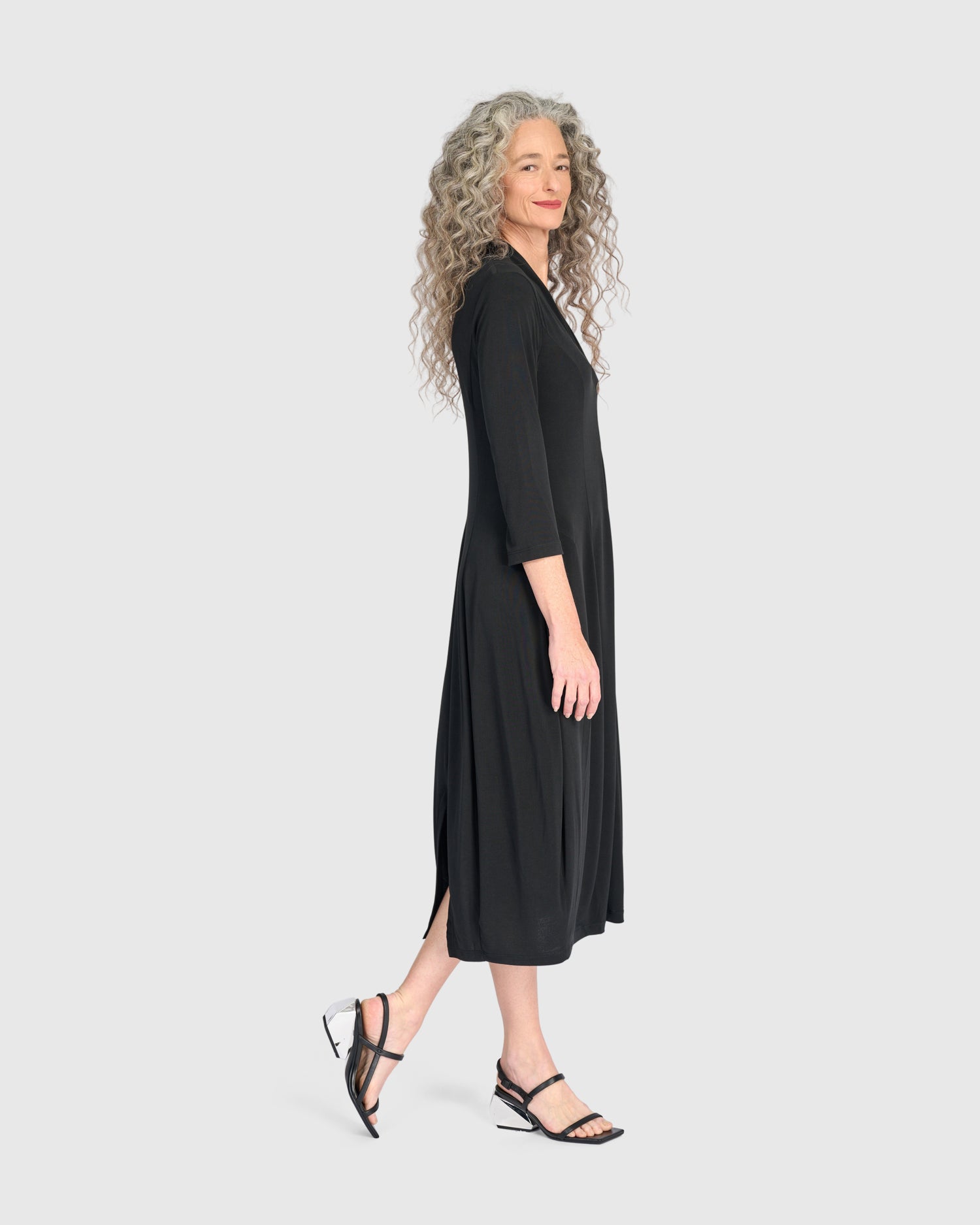 alembika-essential-slinky-cocoon-dress-midikleid-schwarz image 3