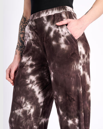 alembika-lala-lounge-hose-braun-pink-tie-dye image 3