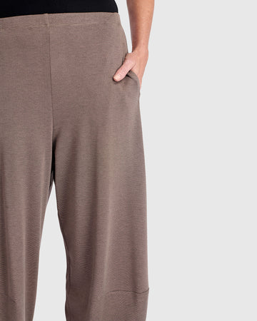 alembika-sunday-lantern-pants-braun-cropped image 5