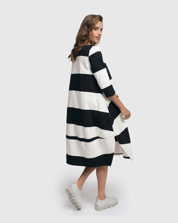 alembika-ayla-stripe-cocoon-kleid-wei-schwarz image 5